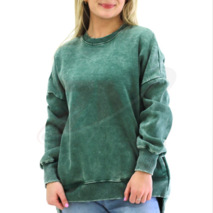 Sudadera de Mujer con Lavado Ácido, Premium, Estilo Vintage, Cuello Redondo, Prenda Casual para un Estilo Moderno, Color Verde Sólido, Tejido de Algodón Lavado - Product Image 1