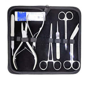 Kits chirurgicaux de 8 pièces avec manche de scalpel, lames de couteaux, ciseaux, pinces, kit de suture pour étudiants avec étui en cuir à fermeture éclair par Dentavex - Product Image 6