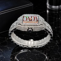 Montre-bracelet de luxe pour homme en acier inoxydable, style designer, entièrement pavée de diamants, à quartz, chiffres romains arc-en-ciel, style hip-hop