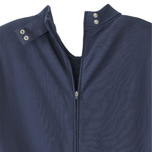 Combinaison de patiente d'hôpital pour femme, lavande, en tricot de coton mélangé, avec poches latérales et manches courtes, fermeture éclair intégrale au dos - Product Image 2