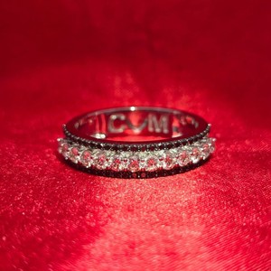 Anillo de Eternidad de Plata de Ley 925 Chapado en Oro de 18K con Moissanita y Engaste de Canal Redondo Brillante para Regalo de Boda y Aniversario - Product Image 2