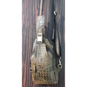 Fashionable Genuine Leather Laptop Messenger <b>Bag</b> for Girls Waterproof Crossbody Design Traditional Vintage Style Protect Laptop - Product Image 1