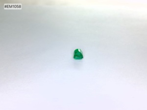 Superbe pierre naturelle émeraude zambienne de forme octogonale, qualité 3A, 1,62 ct, pierre précieuse de haute qualité, clarté excellente, pour bijoux - Product Image 4