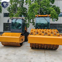 Compacteur vibrant à tambour unique robuste RS8200H 100KW à rayon de braquage court pour la construction d'asphalte routier
