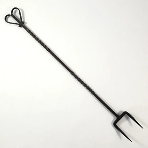 Pique à feu artisanal en fer forgé noir pour foyer, idéal pour jardin et extérieur - Product Image 6