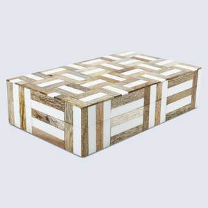 Boîte à bijoux en MDF de haute qualité avec un look élégant et un rangement pratique pour collection de bijoux personnels - Product Image 2