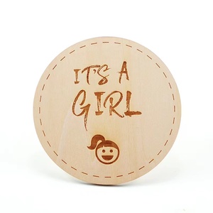 Marqueur d'étape mensuel pour bébé avec personnalisation Marqueurs mensuels en bois gravé Cadeau de douche de bébé Annonce de nouveau-né et de <span class=keywords><strong>naissance</strong></span> - Product Image 4