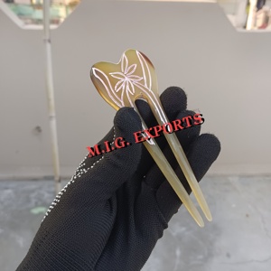 Épingle à cheveux en corne de buffle naturelle, couleur brun clair, écologique, faite à la main, moderne, DIY, durable, accessoire - Product Image 2