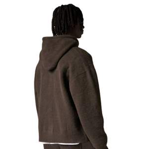 Sweat à capuche zippé en tricot marron avec emblème – Sweat élégant et confortable pour hommes et femmes, idéal pour l'hiver, avec logo - Product Image 5