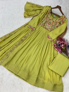 Conjunto de Salwar Kameez Étnico Indio con Dupatta para Cualquier Función, para Mujer, Elegante, Económico, de Buena Calidad y Premium - Product Image 6