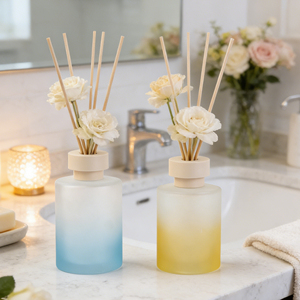 Diffuseur de parfum minimaliste en verre transparent 100ml 150ml avec bouchon en bois pour la maison et le bureau, toutes saisons - Product Image 5