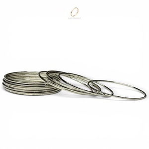 Ensemble de bracelets ronds empilables tendance en acier inoxydable plaqué argent pour femmes, bijoux de mariage indiens en gros - Product Image 2