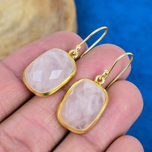 Boucles d'oreilles en quartz rose naturel en forme de coussin, faites à la main, plaqué or 18 carats sur argent sterling 925 - Product Image 3