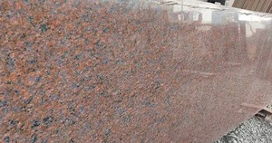 Dalles de granit brun cerise naturel, les plus vendues, pour comptoirs de cuisine, projets hôteliers, revêtements de sol et murs de salle de bain - Product Image 4