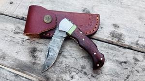 Cuchillo de bolsillo OEM forjado a mano de Damasco con bloqueo trasero para supervivencia, camping y actividades al aire libre, 3.5 pulgadas, multifuncional, con funda de cuero genuino y mango de madera de alta calidad. - Product Image 6