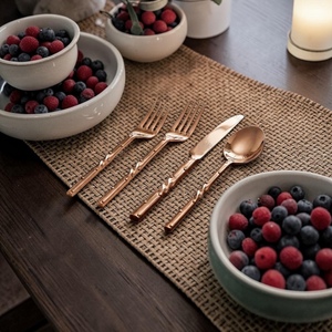 Rose Gold Plated Cutlery Set <b>Mirror</b> Finish Long Handle Modern Design Durable Metal Spoon Fork Knife Set - Product Image 3