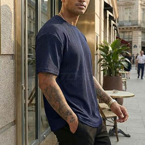 Camiseta Extra Grande para Hombre, Corte Holgado y Relajado, Moda Urbana Moderna, Material Transpirable de Primera Calidad, Ropa para Uso Diario - Product Image 4