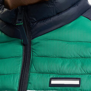 Blouson matelassé en nylon pour homme, best-seller, couleurs personnalisées, fermeture éclair intégrale, sans manches, vêtements d'hiver, style streetwear. - Product Image 4