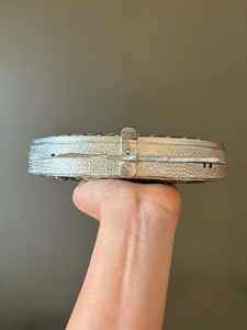 Pochette artisanale en acajou naturel avec nacre et cadre en métal argenté pour soirée - Product Image 3