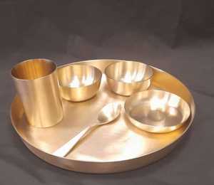 Service de table en bronze Kansa artisanal gravé, ensemble de dîner rond pour mariage, cadeau d'entreprise, prix direct usine en gros - Product Image 2