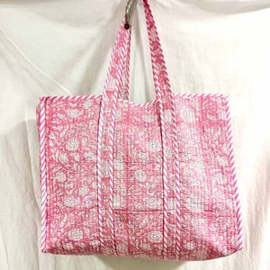 Sac fourre-tout matelassé en coton rose pastel à motif floral rayé, grand sac à bandoulière pour le shopping, la plage et l'usage quotidien, vente en gros de sacs fourre-tout rembourrés - Product Image 2