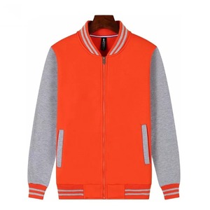 Chaqueta Varsity Gris Unisex con Botones Blancos, Cuello Alto, Corte Regular, Ropa Casual de Invierno, Lana/Poliéster, Logotipo Frontal - Product Image 5