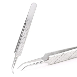 Pince à épiler en acier inoxydable argenté de haute qualité avec pointe précise, durable et antistatique pour usage en salon - Product Image 3