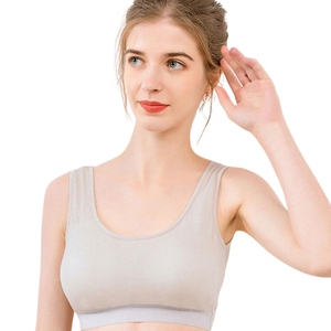 2026 Hot Selling Eco-Friendly Breathable Simple Spandex/Nylon High Support <b>Halter</b> Crop Top Sports <b>Bra</b> with Removable Cups - Product Image 4