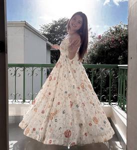 Vestido Anarkali Bordado Floral con Tirantes Finos, Vestido Maxi con Dupatta, Vestido sin Mangas para Eventos - Product Image 2