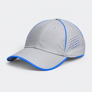 Gorra transpirable para correr diseñada para actividades de fitness con tela ligera, ajuste seguro y cómodo para usar durante todo el día. - Product Image 3