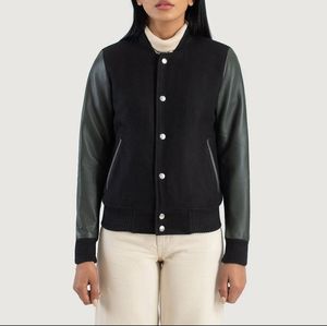 Blouson universitaire streetwear oversize personnalisé pour femme, en laine, col montant, avec logo personnalisé, pour l'hiver, vêtement d'extérieur pour équipe - Product Image 1