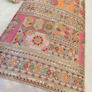 Tissu de haute qualité à motifs codés pour la mode féminine, les tenues de soirée et la collection textile de boutique - Product Image 3