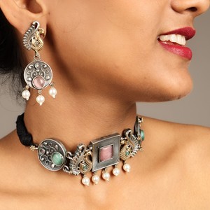 Conjunto de Joyería Étnica Bohemia Vintage de Dos Tonos en Latón con Acabado Antiguo, Collar y Aretes para Mujer, Regalo para Bodas y Fiestas - Product Image 3