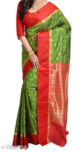 Sari en soie brodée bleu marine et rouge avec bordure en zari doré lourd, tenue traditionnelle pour mariage et fêtes ethniques - Product Image 5