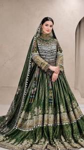 Robe afghane Kuchi luxueuse verte brodée, manches longues, col montant, robe de bal longue, tenue de soirée, broderie à la main, satin - Product Image 6