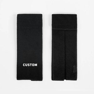 Serviette de sport personnalisée noire 100 % coton pour équipe de football américain, avec logo imprimé numériquement, manches courtes, extensible dans quatre sens, douce et absorbante - Product Image 2