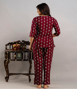 Ensemble de pyjama élégant et confortable pour femme en rayonne tissée imprimée, respirant, avec haut à manches trois quarts et pantalon de pyjama - Product Image 2