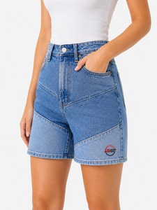 Shorts en jean pour femmes, tendance du moment, dernier design, tissu durable, coupe confortable, pour un usage décontracté estival. - Product Image 3