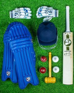 Kit Completo de Ediciones Internacionales para Jugadores: Guantes y Protecciones de Bateo Altamente Protectores, y Kit de Bate de Cricket de Madera de Salgueiro Inglés - Product Image 4