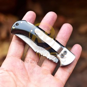 Cuchillo Plegable OEM de Acero de Damasco con Punta Caída, Mango de Micarta, Borde Biselado y Hoja Fija de 0.6mm de Grosor - Product Image 5