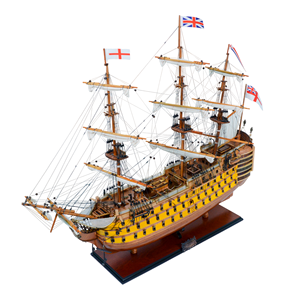 เรือจำลอง HMS Victory ทำจากไม้ซีดาร์ งานแฮนด์เมด ทาสีลายเรือแบบกองทัพเรือ ประกอบเสร็จพร้อมโชว์ ใช้เป็นของขวัญ ผลิตในเวียดนาม OMH T101 น้ำหนัก 7 กก. - Product Image 2