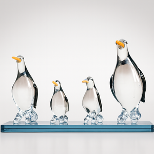 Figurine artisanale en verre Art Déco Famille de pingouins, Décoration de luxe pour la maison, Cadeau, Objet décoratif, Anniversaire de mariage, Saint-Valentin, Exportation, Décoration de table - Product Image 1
