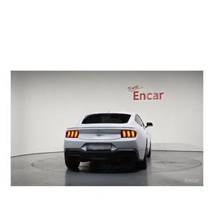 Ford Mustang 2024 2.3 EcoBoost Premium Coupé con Tapicería de Cuero, 8,927 km, Caja de Cambios Automática, Cámara Trasera, Volante a la Izquierda - Product Image 3