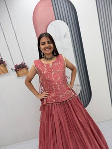 Pink Embroidered Silk Floor-Length Reversible Quick Dry Kurta <b>Lehenga</b> Set Sleeveless Choli Pleated <b>Skirt</b> for Wedding Diwali - Product Image 4