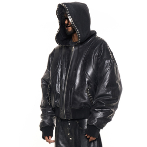 Survêtement en cuir noir pour homme avec capuche, fermeture éclair intégrale, coupe ample, style streetwear, tenue d'hiver avec poches latérales - Product Image 4
