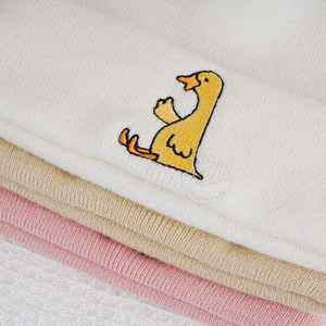 Bonnet tricoté de haute qualité pour hommes et femmes, style décontracté L01, avec logo animal brodé amusant, fabriqué au Vietnam, chaud pour l'hiver, vente en gros - Product Image 2