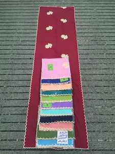 ผ้าพันคอสวิสแบบขายส่ง หลายสี ลายดอกไม้ปักขอบหยัก น้ำหนักเบา ระบายอากาศได้ดี ขนาด 55x200 ซม. สำหรับผู้หญิง รับผลิตแบบ OEM ODM ตามสั่ง - Product Image 3