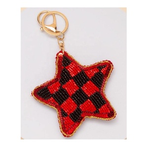 Porte-clés étoile perlé fait main, breloque de sac étoile dorée, breloque de sac à main étoile scintillante pour filles et femmes, accessoire de sac à dos et de sac à main - Product Image 4