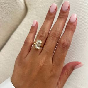 Anillo de Compromiso con Diamante Cultivado en Laboratorio de Corte Esmeralda de 1.5 CT, con Engaste de Garra, Chapado en Oro, Anillo de Boda con Piedra Preciosa para Mujer - Product Image 6
