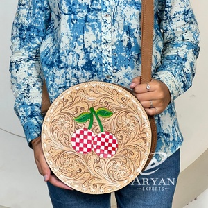 Bolsos de hombro de cuero genuino hechos a mano con diseño floral a cuadros de cerezo, de primera calidad, para uso diario, tipo bandolera. - Product Image 1